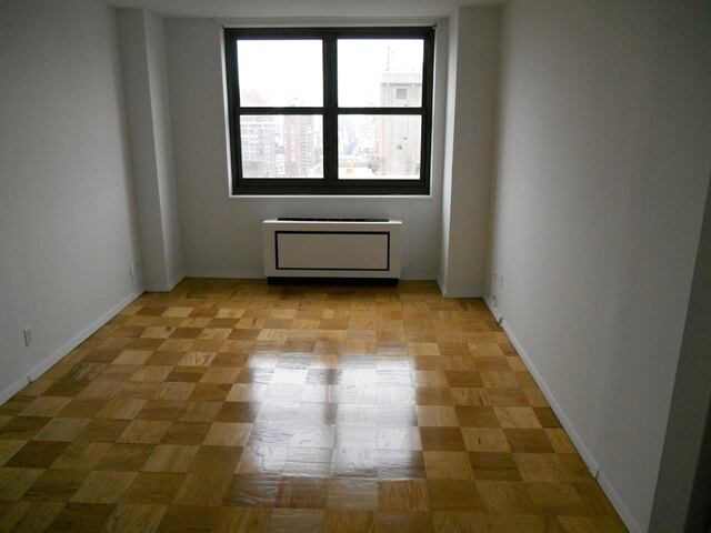 1-Bedroom at Wellesley