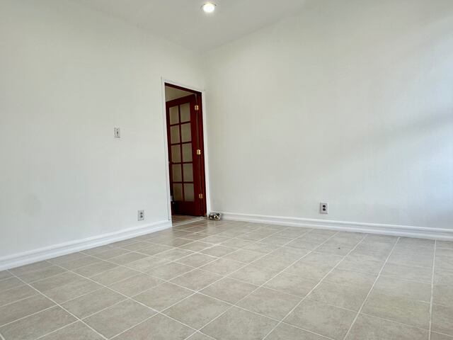 4-Bedroom at 3405 Broadway
