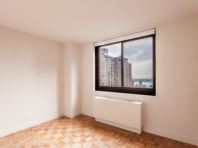 1-Bedroom at Claridge House