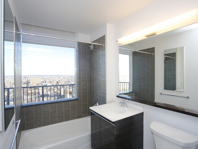 2-Bedroom at 66 Rockwell Place