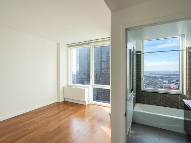 2-Bedroom at 66 Rockwell Place