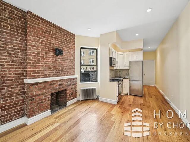 2-Bedroom at 162 East 82nd Street
