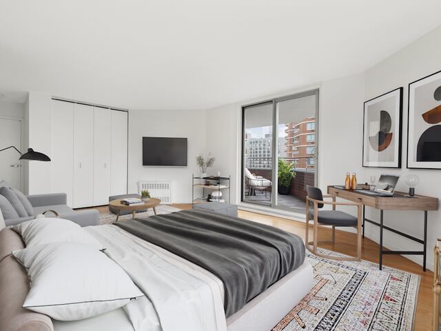 Studio at Kips Bay Court : 484 Second Ave