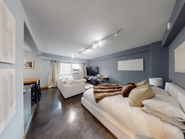Studio at Concord Village: 235 Adams