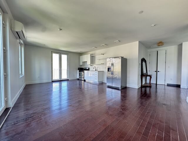 1-Bedroom at 428 Wythe Avenue