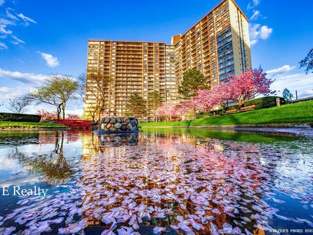 2-Bedroom at 2 Bay Club Drive