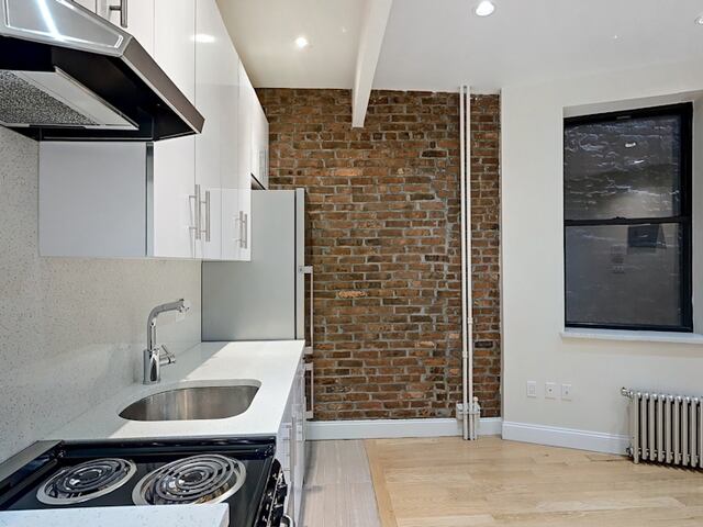 2-Bedroom at 11 Stanton Street