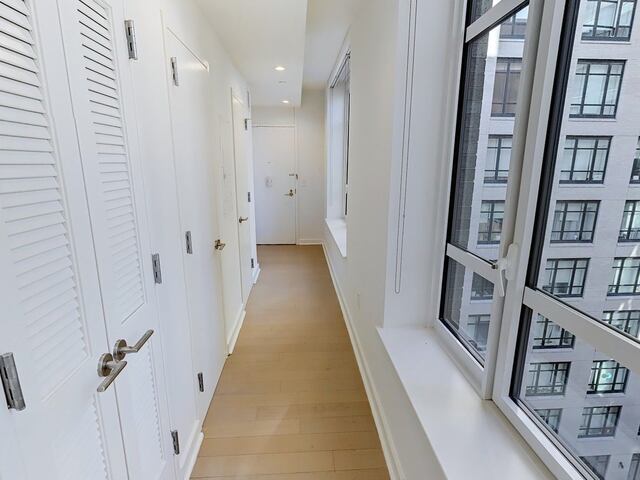 2-Bedroom at Hoyt and Horn