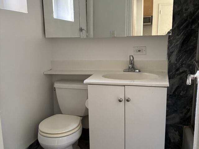 Studio at Manhattan East: 217 East 66th