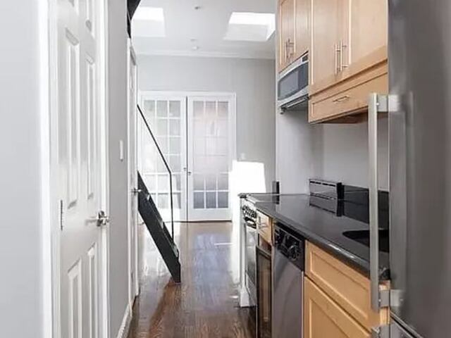 2-Bedroom at 697 Tenth Avenue