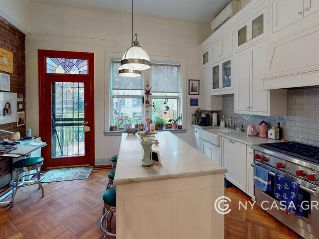 3-Bedroom at 131 Hicks Street