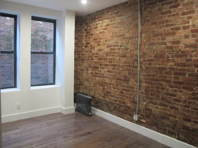 2-Bedroom at 3620 Broadway