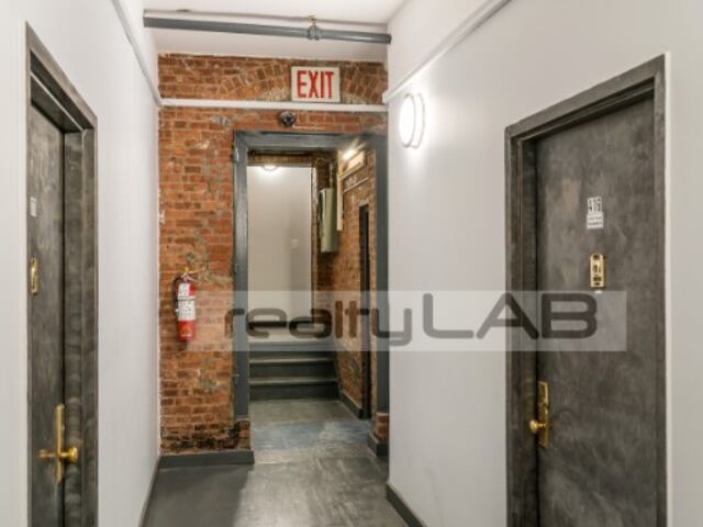 Studio at 1236 Atlantic Avenue