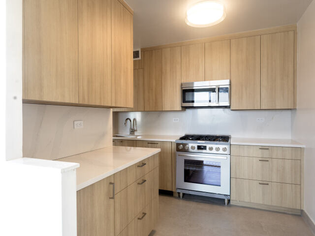 3-Bedroom at West River House