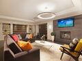 10 Hanover Square photo