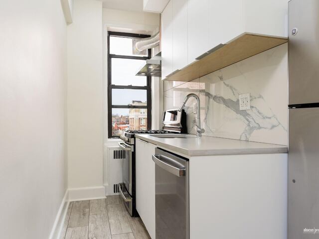 Studio at 81 Ocean Parkway