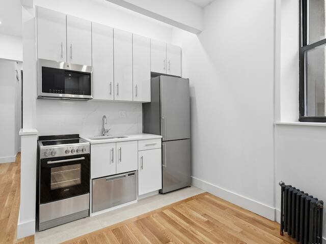 2-Bedroom at 9 Stanton Street