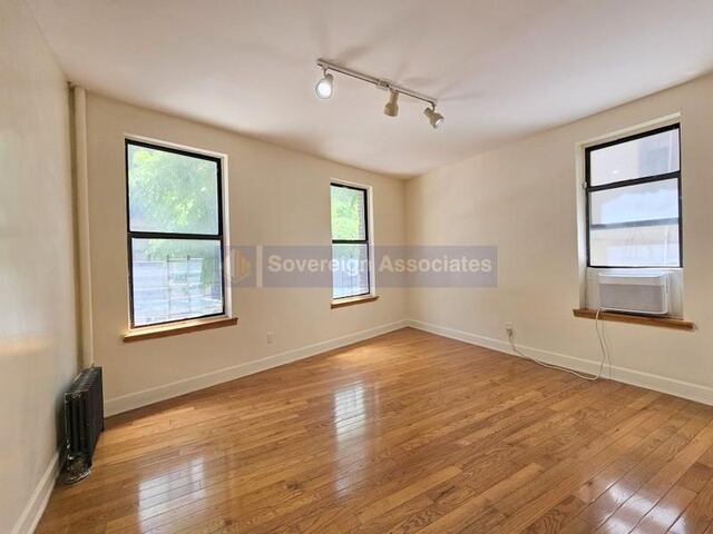 1-Bedroom at 86 Haven Avenue
