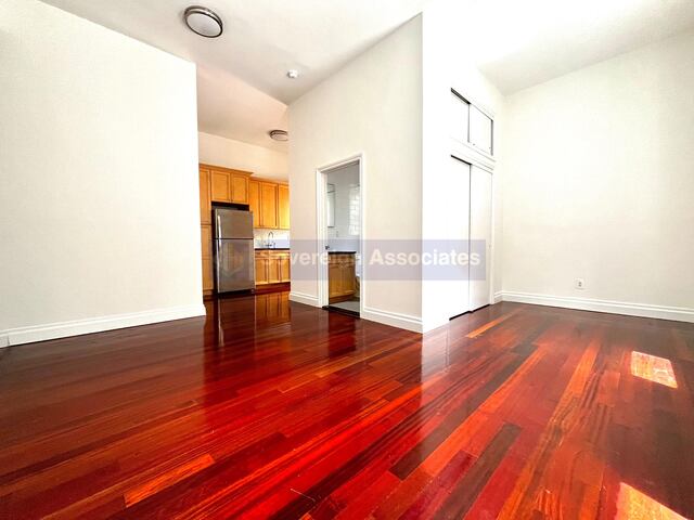 Studio at The Westbourne : 611 West 137th