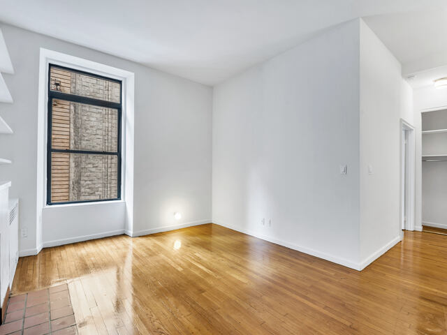 1-Bedroom at 121 Madison Avenue