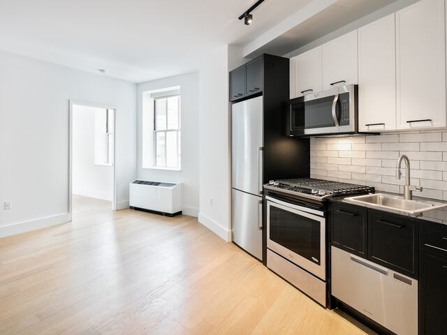 2-Bedroom at 63 Wall Street