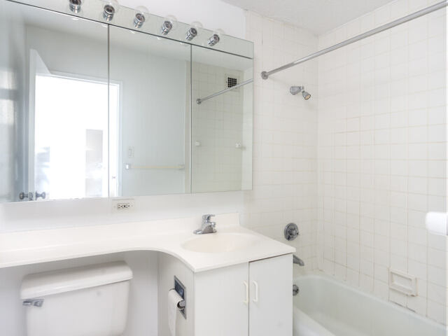 1-Bedroom at Murray Hill Manor