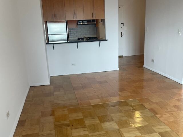 1-Bedroom at Wellesley