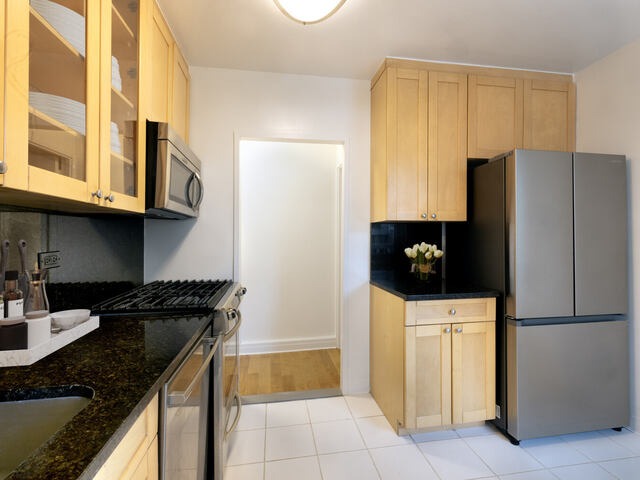 2-Bedroom at West River House