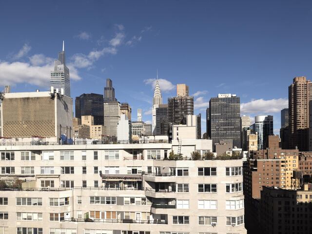 2-Bedroom at Murray Hill Manor