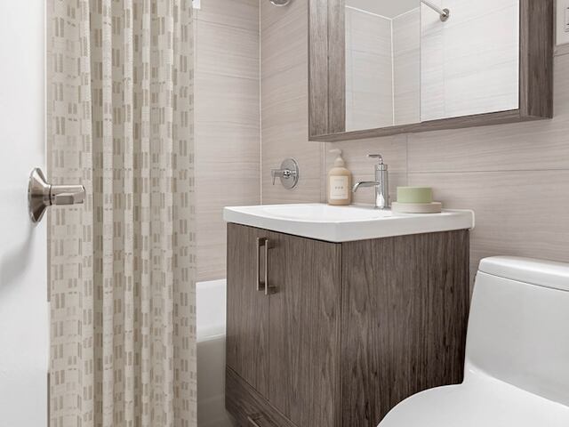 Studio at Parker Towers: 104-40 Queens Blvd