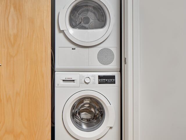 Studio at 300 Ashland Place