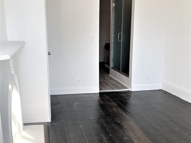 1-Bedroom at 169 Avenue A