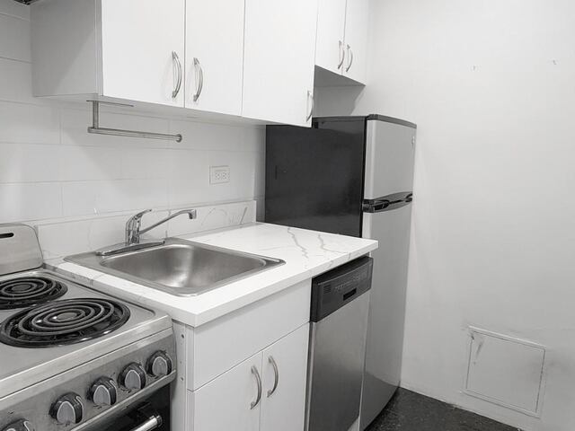 Studio at 160 West 73rd Street