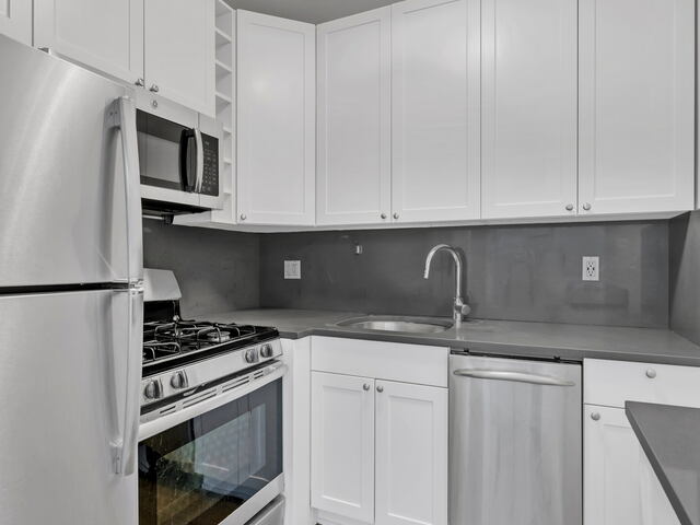 2-Bedroom at 226 East 25th Street