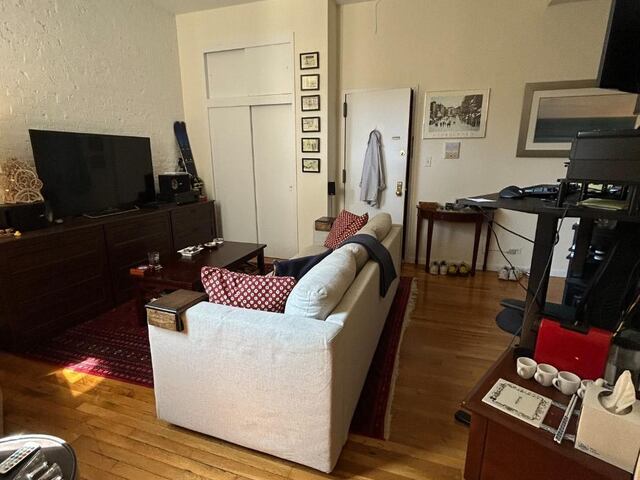 1-Bedroom at 2020 Broadway