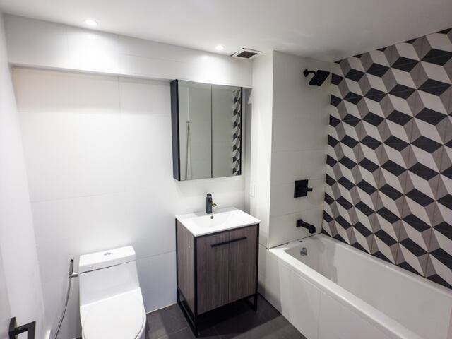 2-Bedroom at 323 East 19th Street