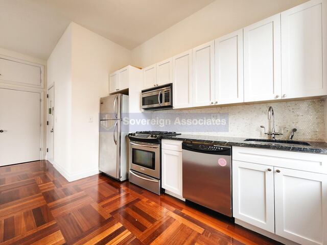 2-Bedroom at The Westbourne : 607 West 137th