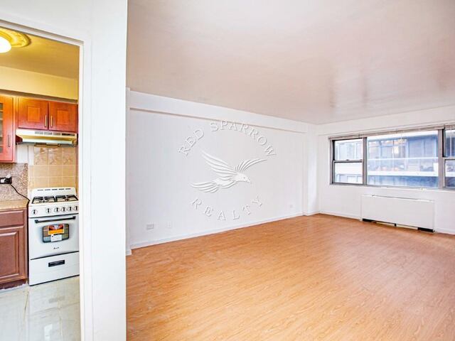 Studio at Beekman East
