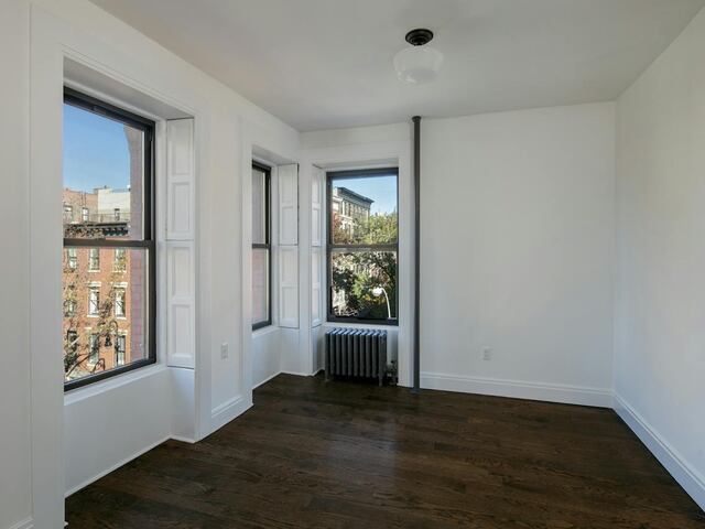 4-Bedroom at 400 Bleecker Street