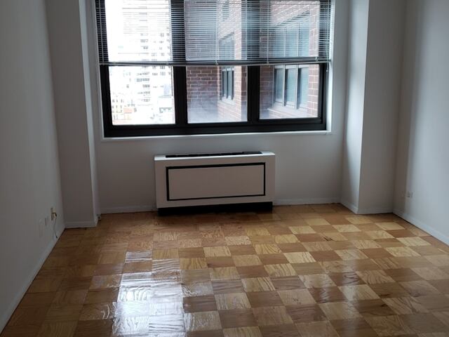 1-Bedroom at Wellesley