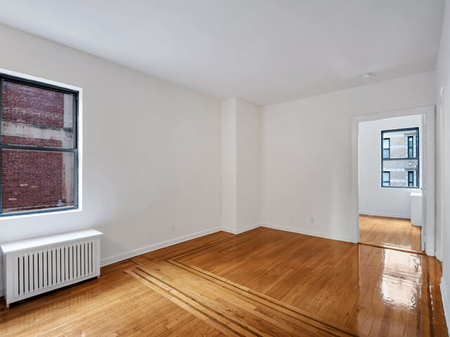 2-Bedroom at 121 Madison Avenue