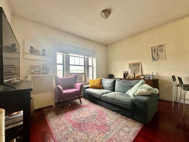 3-Bedroom at 63 Hamilton Terrace