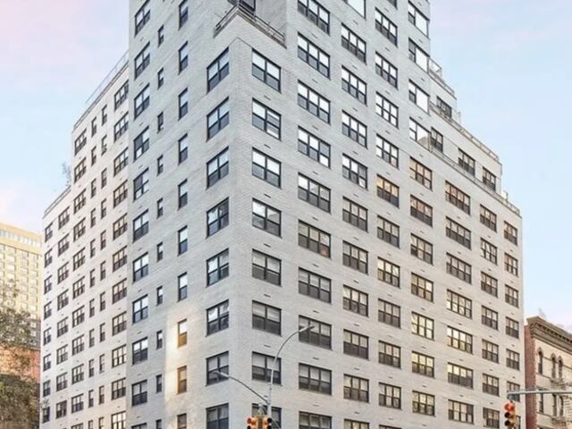 Studio at Lexington Towers