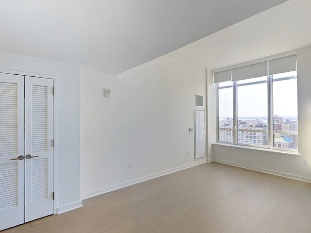 1-Bedroom at Hoyt and Horn