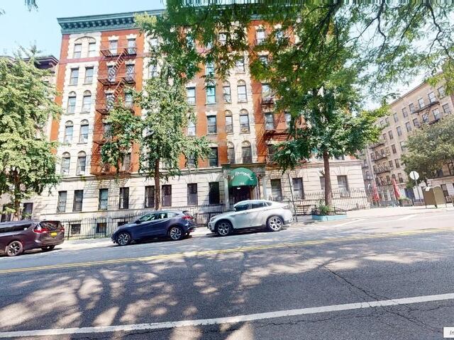 3-Bedroom at 180 Claremont Avenue