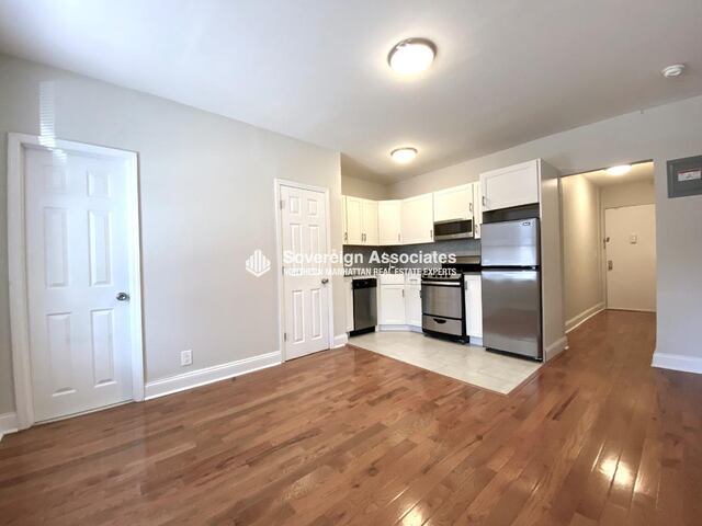 Studio at 515 West 168th Street