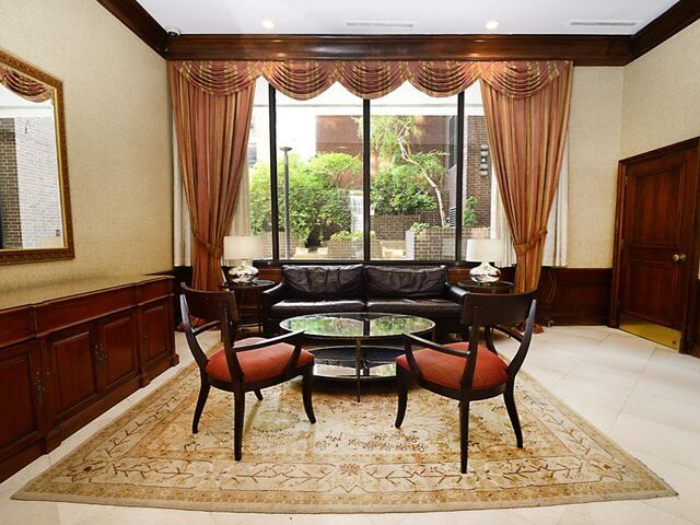 1-Bedroom at Wellesley