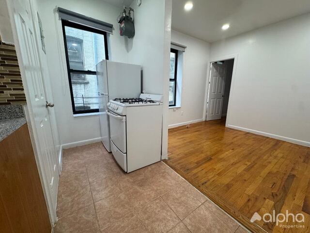 1-Bedroom at 171 East 101th Street