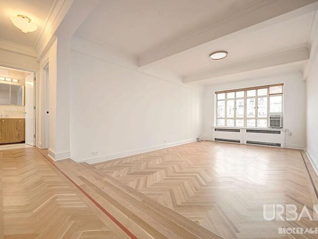 3-Bedroom at 10 West 74th Street