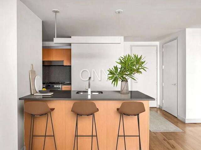 1-Bedroom at New York by Gehry